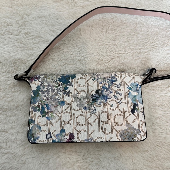 Calvin Klein Genuine Leather Belt Purse - Picture 2 of 8